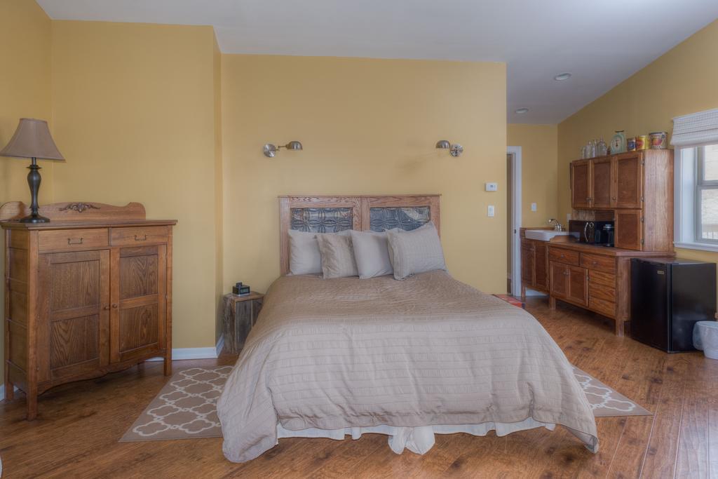 Coleman カントリー エンカウンターズ アコモデーションズ Bed & Breakfast 部屋 写真